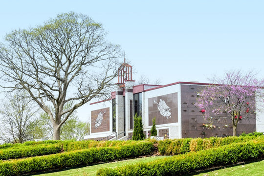 White Chapel Cemetery (Newcomer's) - Gladstone