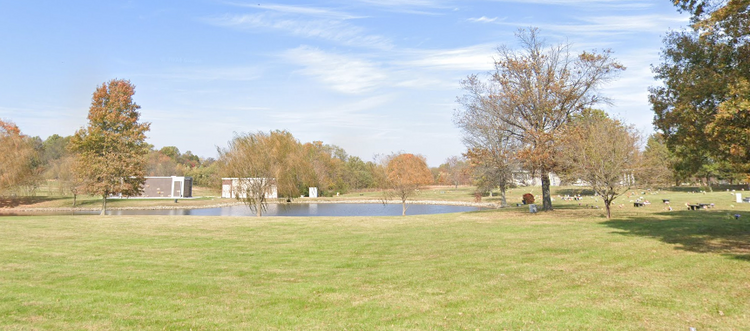 Louisville Memorial Gardens East - Louisville