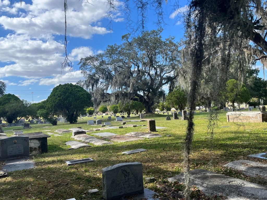 Memorial Park Cemetery - Tampa