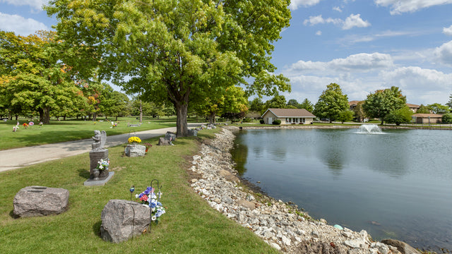 West Lawn Memorial Park - Racine