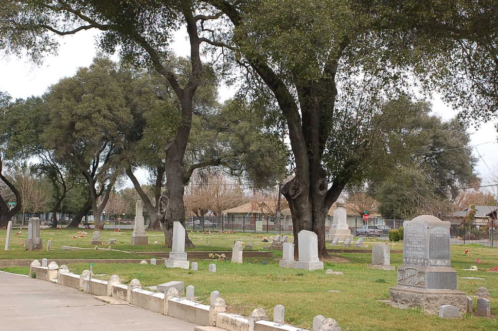 Oaklawn Memorial Park - Oakdale