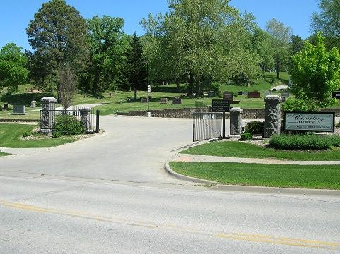 Walnut Hill Cemetery - Council Bluffs