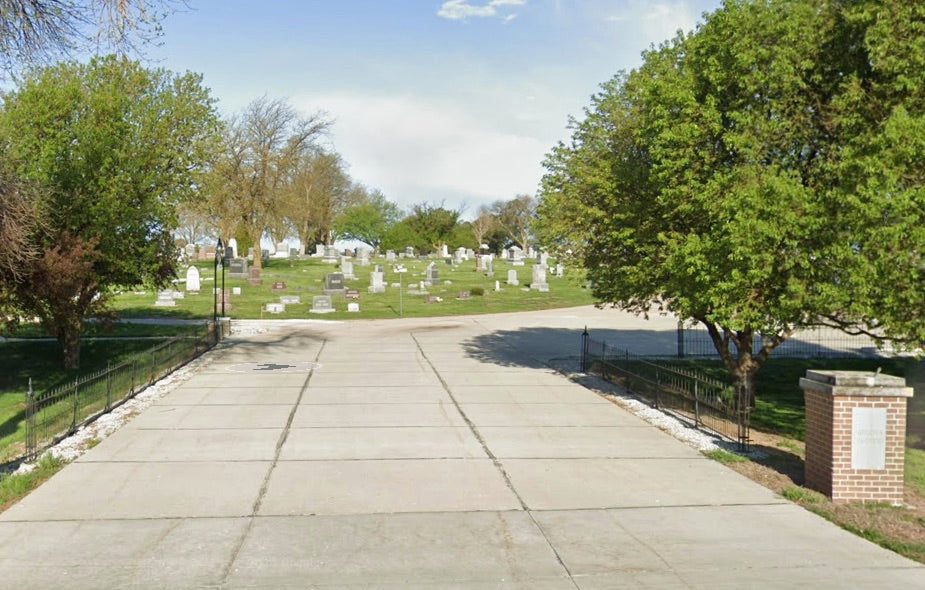 Aurora Cemetery - Aurora