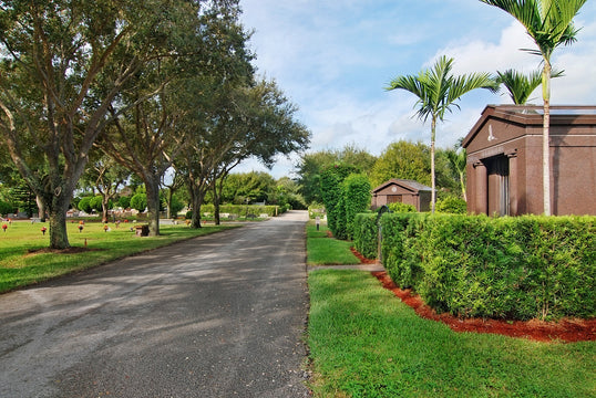 Riverside Memorial Park - Tequesta
