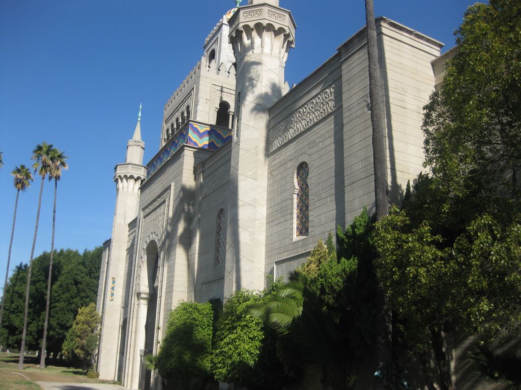 Angeles Abbey Memorial Park - Compton