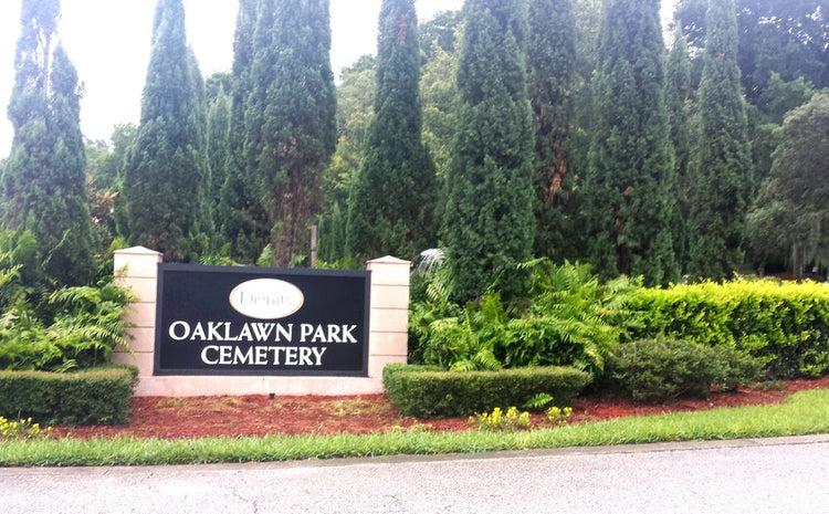Oaklawn Park Cemetery - Lake Mary
