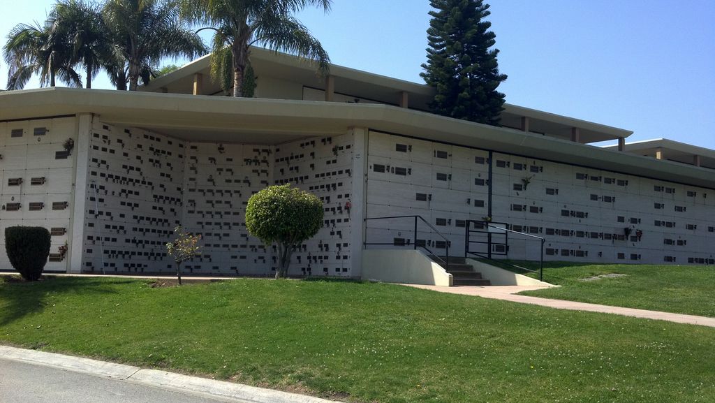 Resurrection Catholic Cemetery - Rosemead