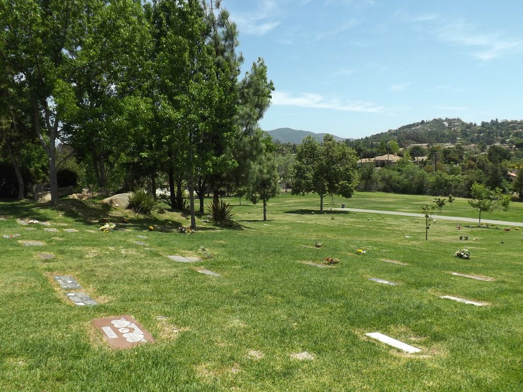 El Cajon Cemetery - El Cajon