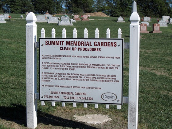 Summit Memorial Park - Holts Summit