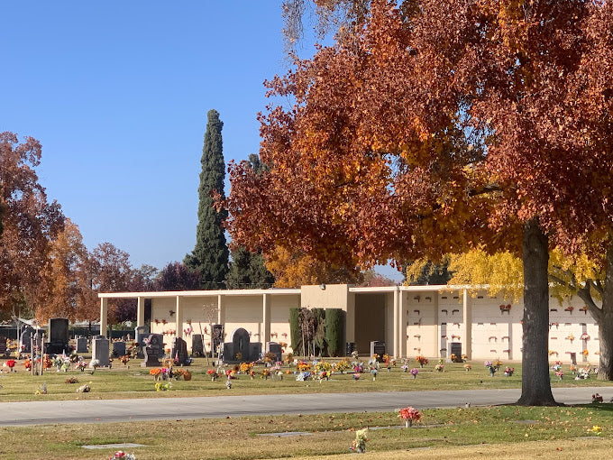 Visalia Cemetery - Visalia