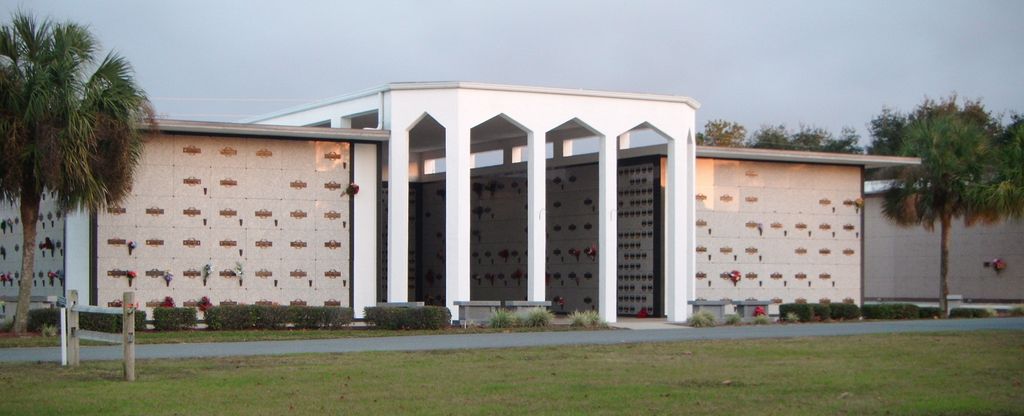 Good Shepherd Memorial Gardens - Ocala