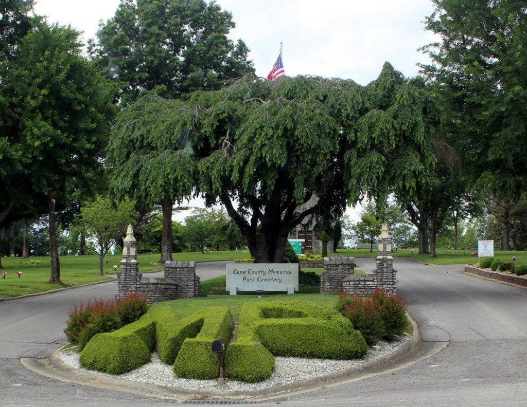 Cape County Memorial Park Cemetery - Cape Girardeau