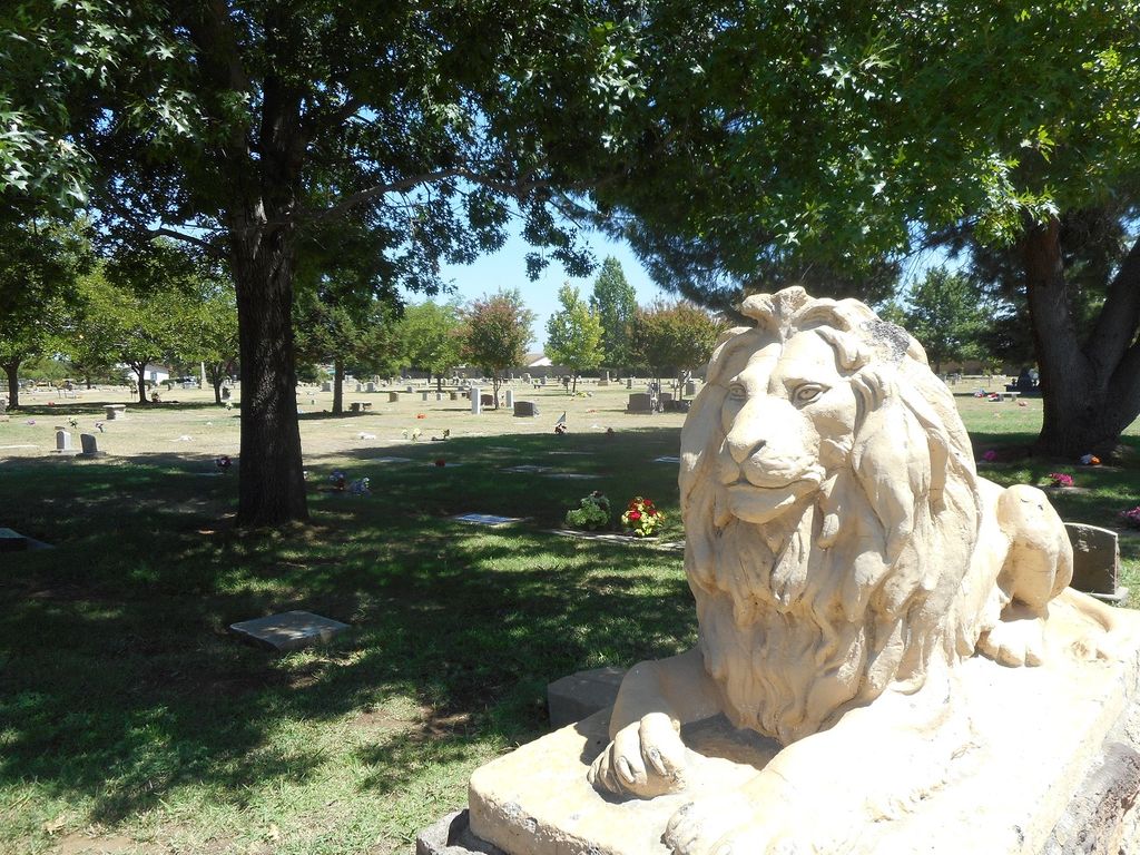 Lincoln Cemetery - Lincoln