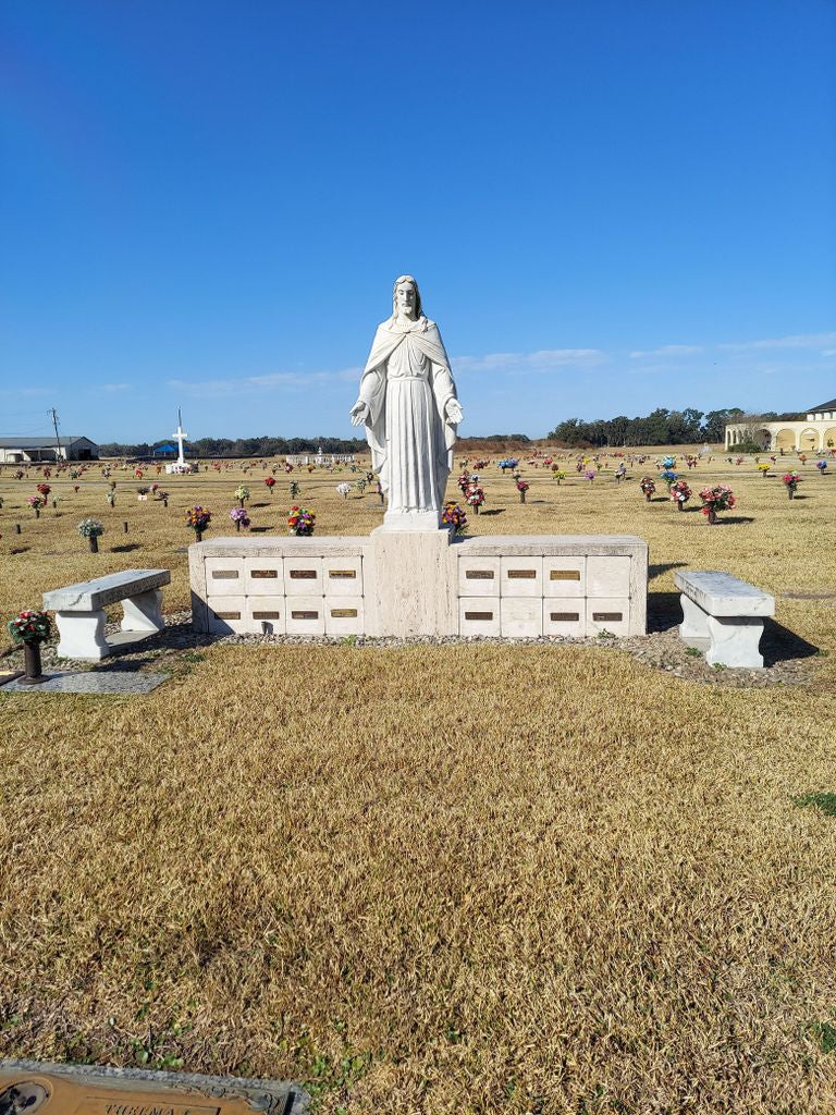Hopewell Memorial Gardens - Plant City