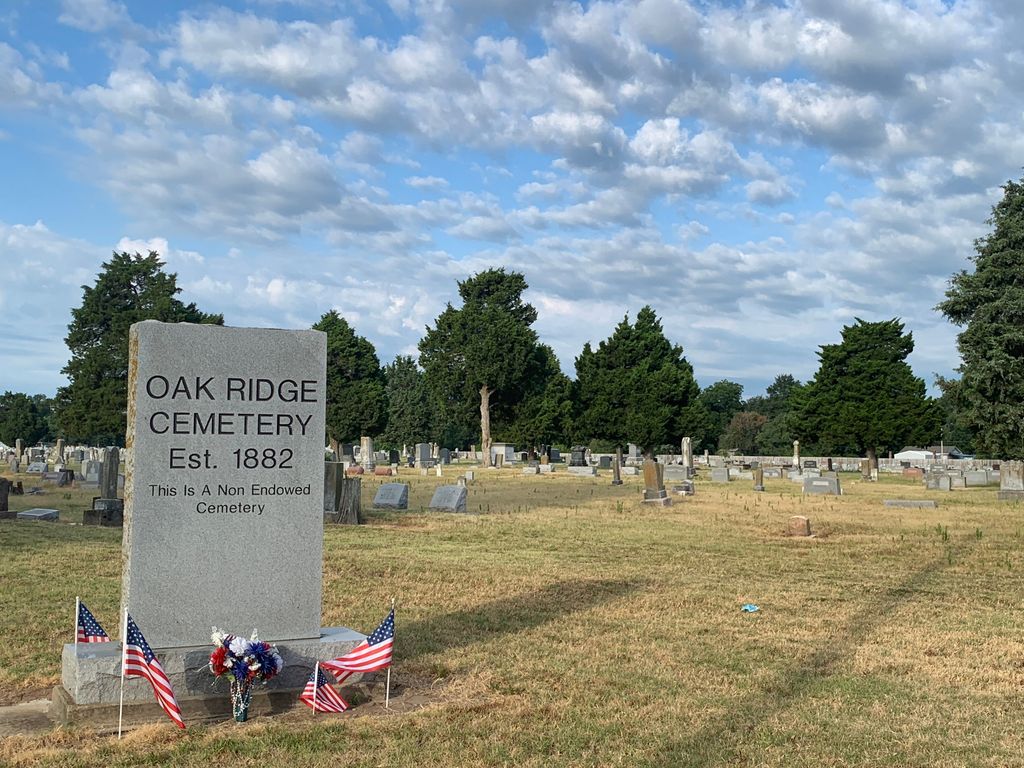 Oak Ridge Cemetery - Kennett