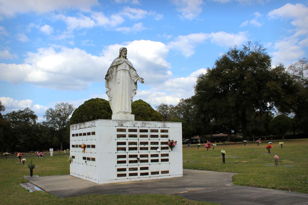 Floral Memory Gardens - Dade City