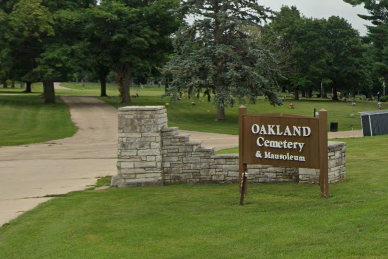 Oakland Cemetery and Mausoleum - Freeport