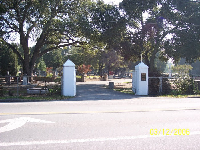 Holy Cross Catholic Cemetery - Menlo Park