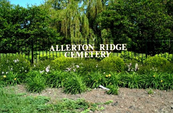 Allerton Ridge Cemetery - Lombard