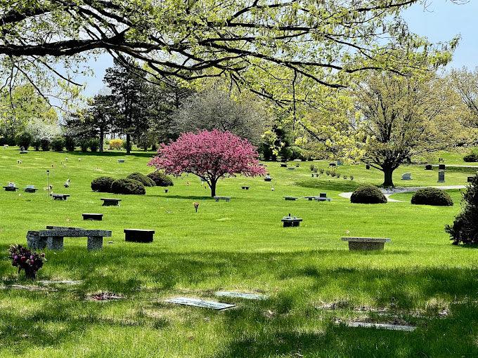 Chapel Hill Memorial Gardens - Lansing