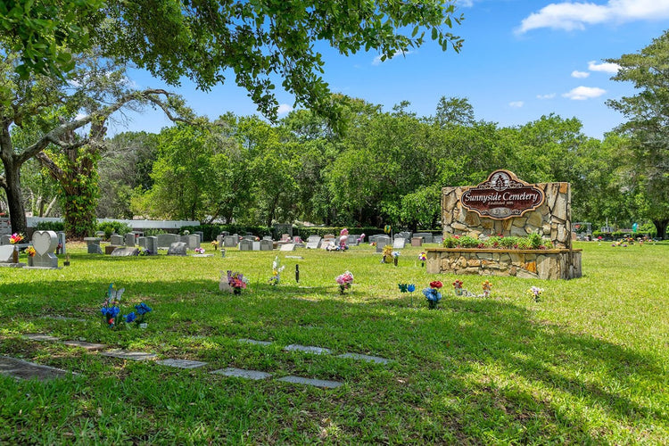 Sunnyside Cemetery - Saint Petersburg