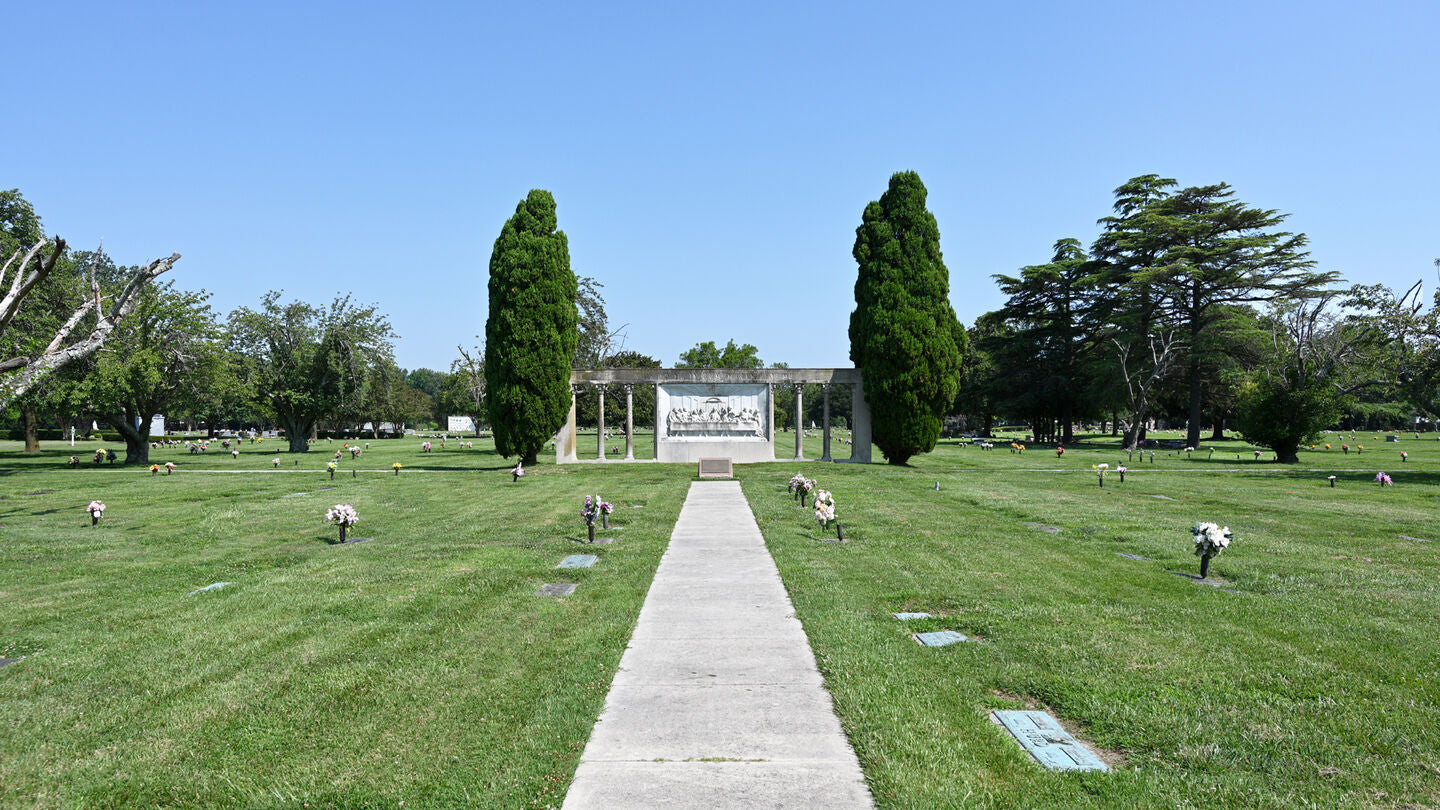 2 spots in the Garden of the Last Supper - nearly ½ price of the current rate!