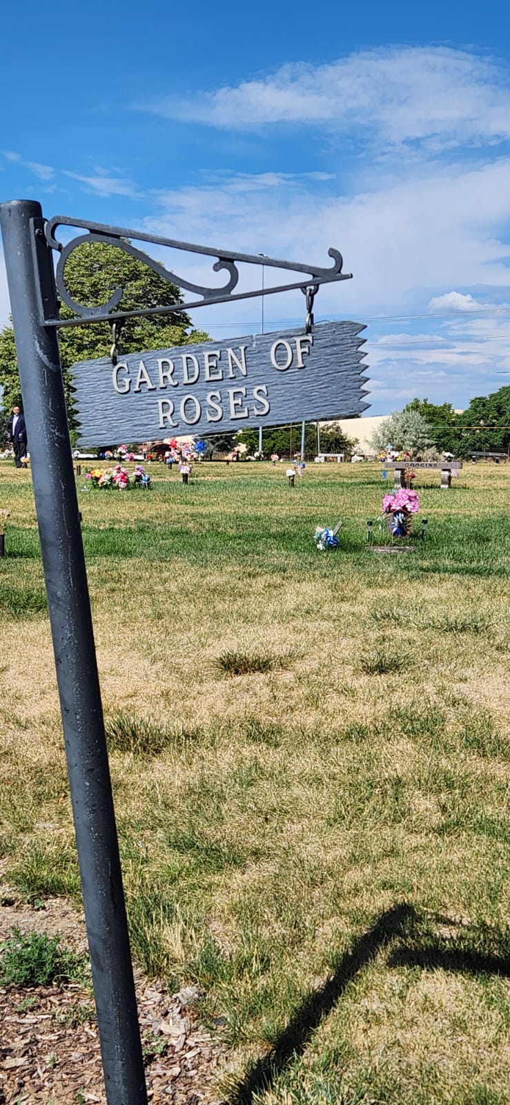 Multiple Graves for Sale – OLINGER CEMETERY (2 Spots, Plots 191-D 1 & 2 @ Garden of Roses)