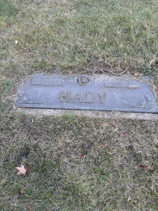 Single Grave for Sale – Wisconsin Memorial Park Inc. - Brookfield (1 Spot, Lot 225, Section 28A, Grave #3):