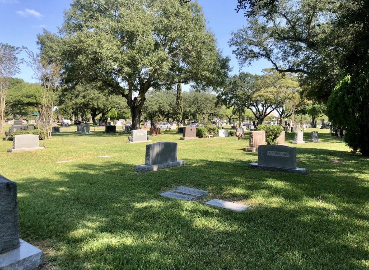 Lawn Crypt for Sale – Forest Park Westheimer Cemetery - Houston (1 Spot, Sec. 400 lot 232 space 9):RM-6548