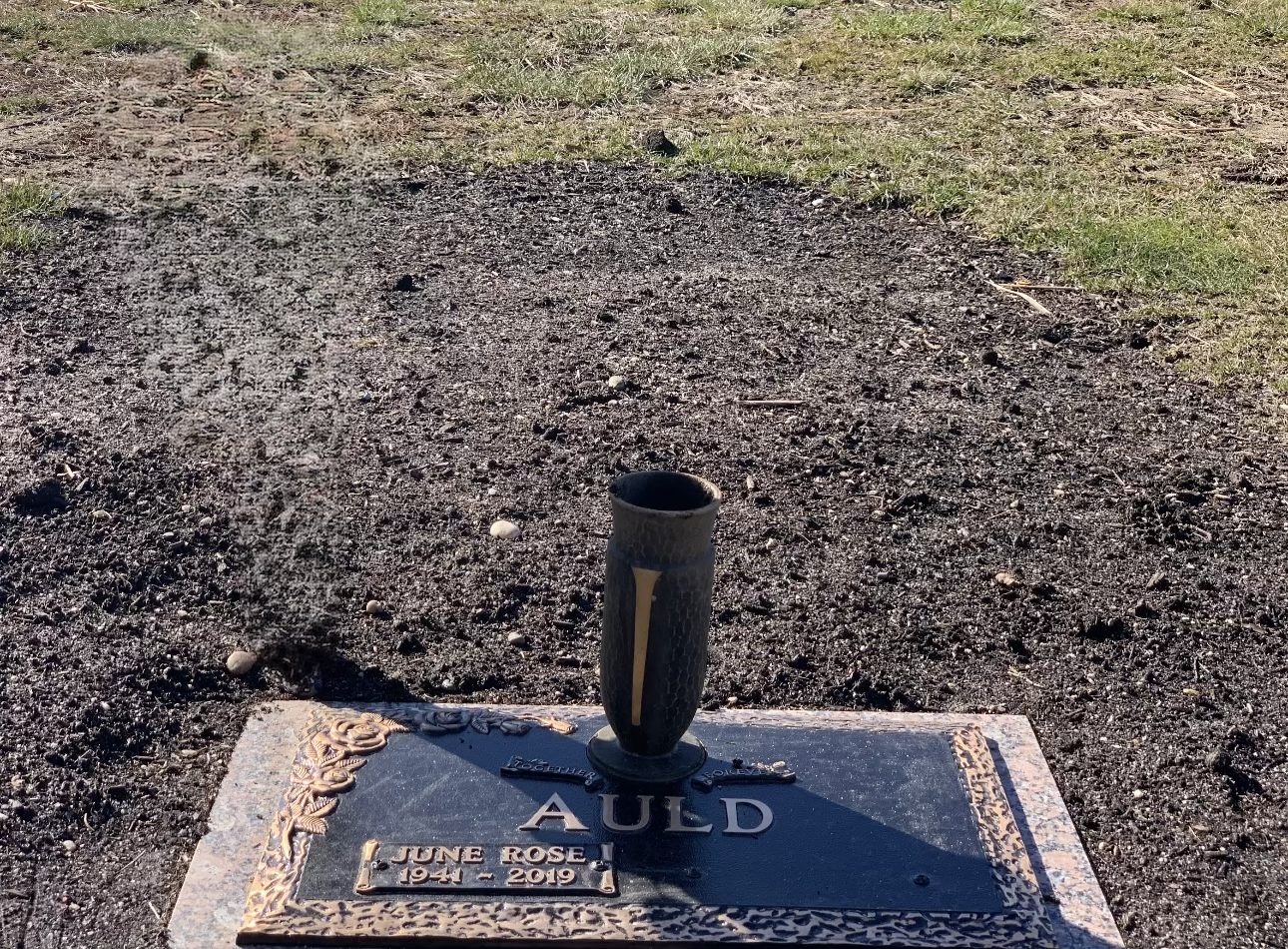 Lawn Crypt for Sale – Washington Memorial Park (2 Spots, Roosevelt Section · Tamarack Lane · Grave 59D):